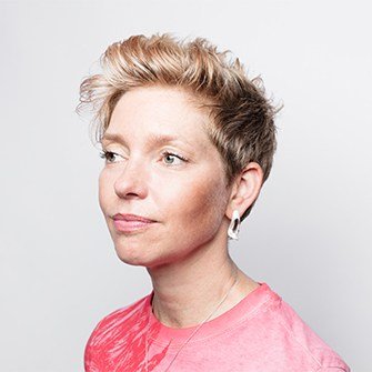 08.-SW_Cave-Tansy-Davies-c-Rikard-Osterlund