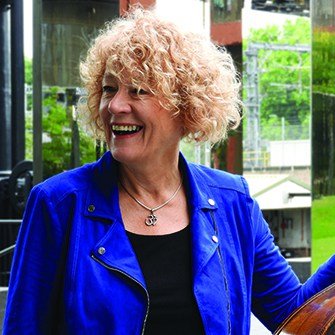 04.-JCS_There-is-a-Crack-in-Everything-Alison-Rayner